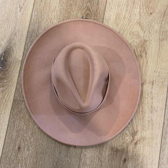 Hat - Picture 1 of 3